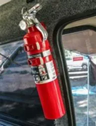 Trên xe ô tô có trang bị thiết bị như hình vẽ dưới đây, dùng để làm gì?