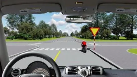 Bạn có được phép vượt xe mô tô phía trước không?